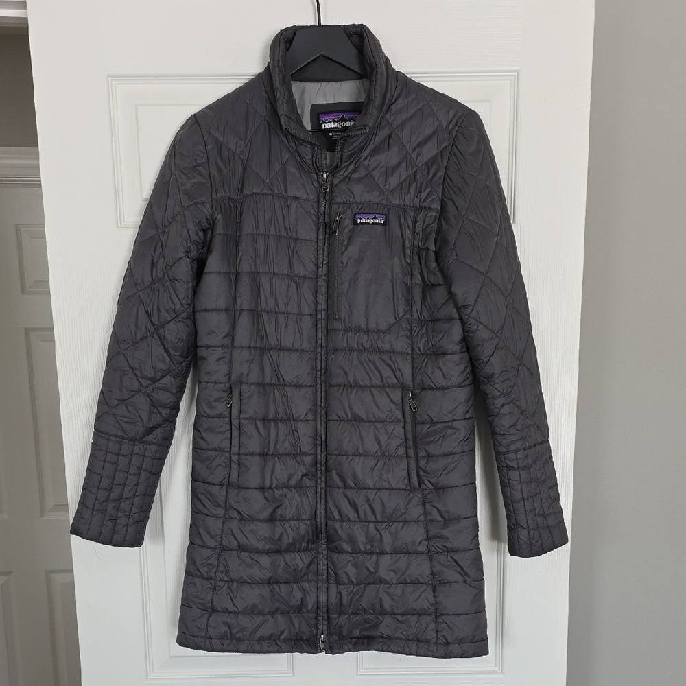 Patagonia Women's Dark Gray Puffer Parka